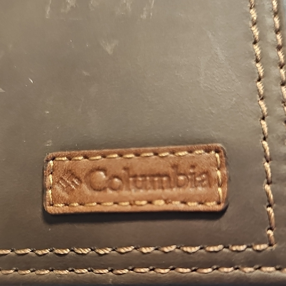 Columbia Dark Brown Leather Wallet - Picture 2 of 11